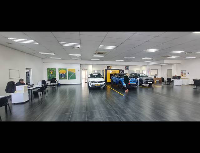 3,999M² SHOWROOM FOR SALE IN BENONI CENTRAL